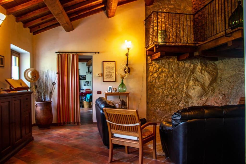 La Caprareccia Villa Fiumata Luaran gambar